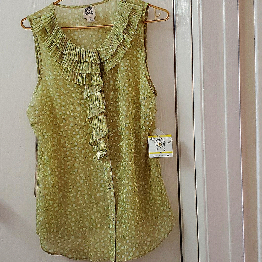 Annie Klein Ruffled button up tank top